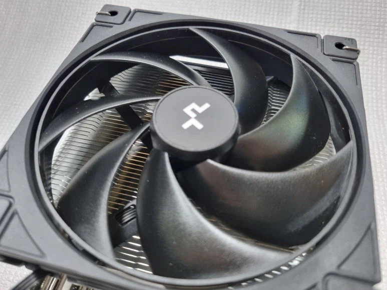 새로운 가성비 CPU쿨러추천 DEEPCOOL AG400 G2_12.webp