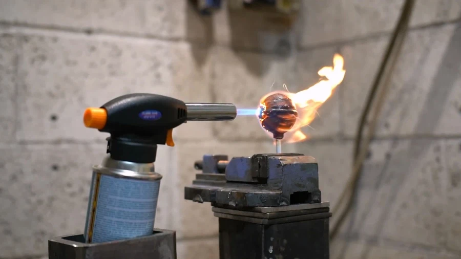 추파춥스, 뜯기 힘들다는 비판에 "끝판왕" 포장 출시_8.webp