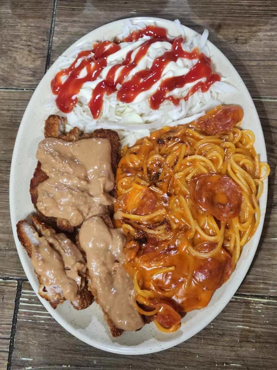 그동안 해먹은 튀김집 아저씨들의 꿀꿀이 정식_11.webp