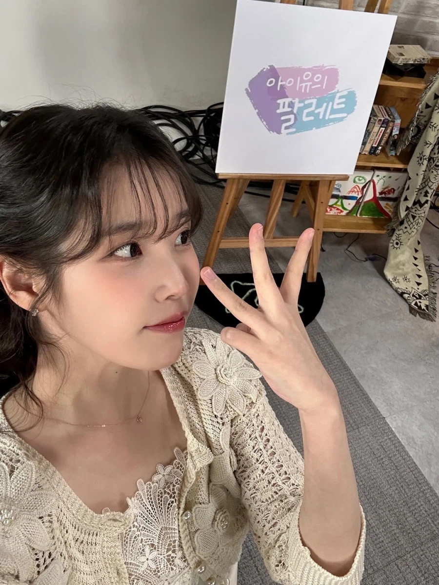 [EDAM] 팔레트 🎨 비하인드 셀카_2.webp