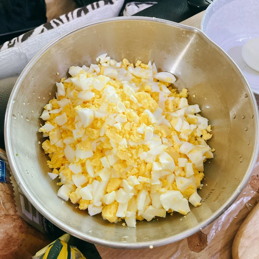 돼억시니) 길거리(?) 와플과 사라다_7.webp