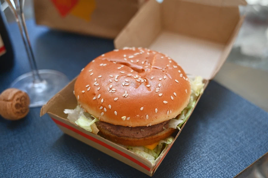 올만에 먹는 빅맥;ㅎ_2.webp