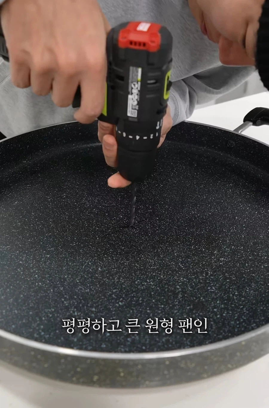 홈메이드 카다이프 기계를 만들어버린 유튜버_14.webp