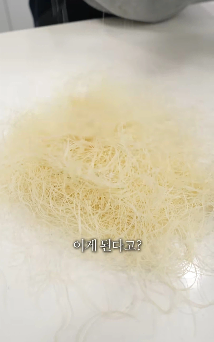 홈메이드 카다이프 기계를 만들어버린 유튜버_33.webp