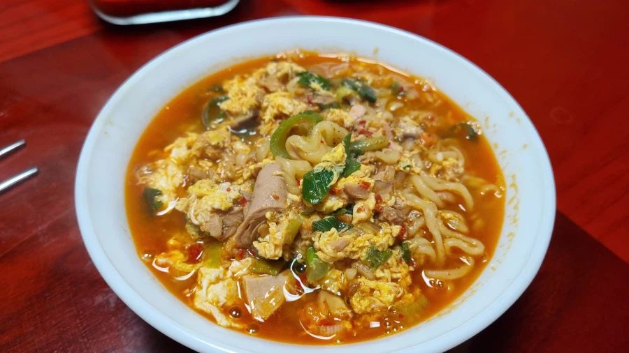 아침에 먹은 신라면 입니다_1.webp