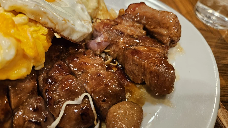 [일본]돼지고기로 맨든 스테이크 오사카 돈테키_12.webp