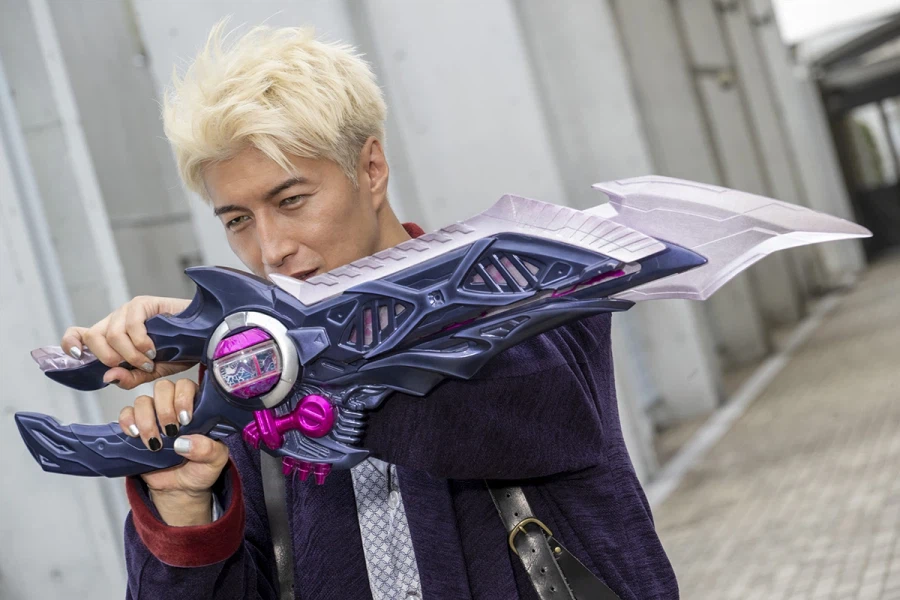 [가면라이더 젯츠]가면라이더 던 장착자 공개_1.webp