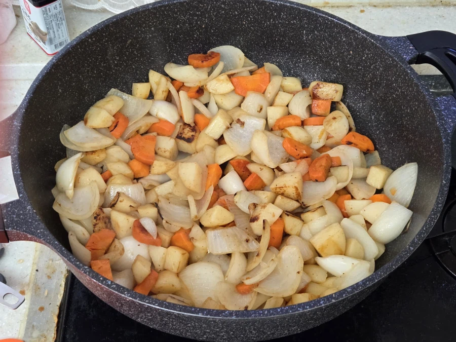 제가 정액 수영장은 못 만들지만 이 솥 하나만큼은 채워보이겠습니다!_4.webp