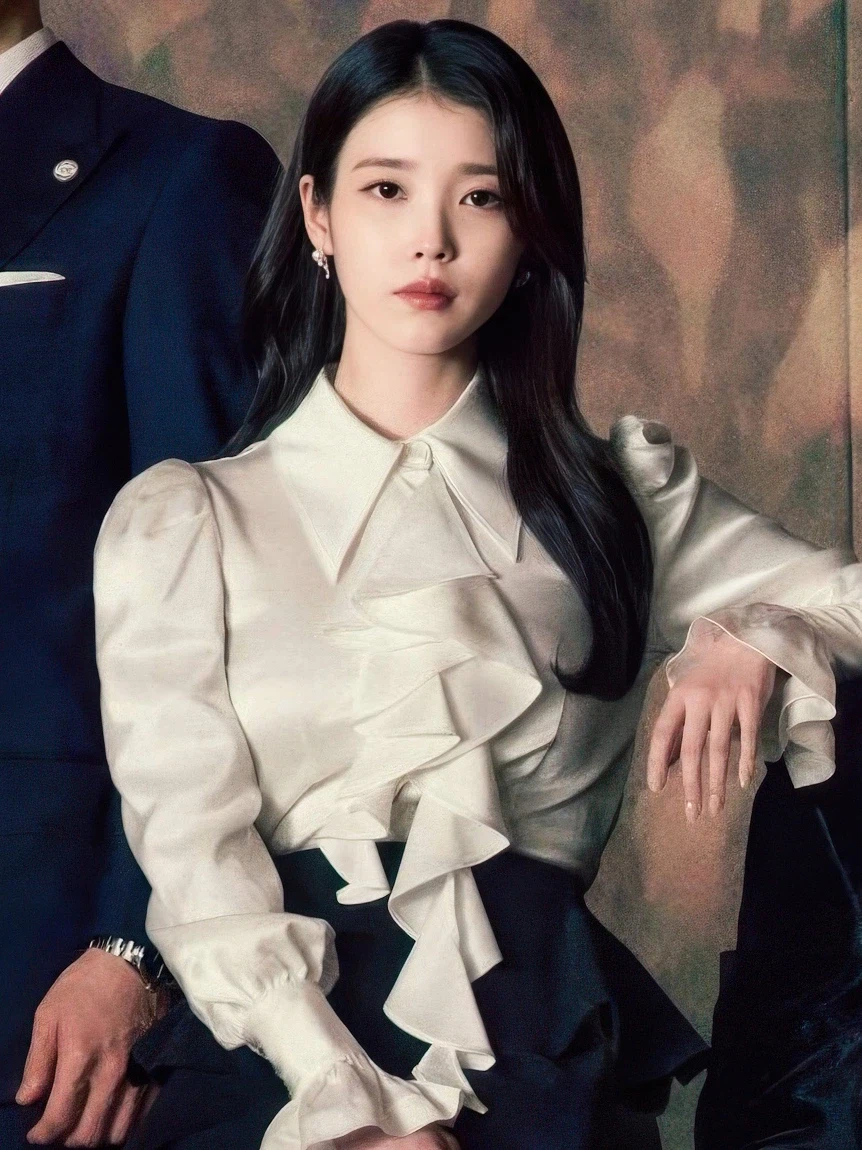 '21세기 대군부인' 단체 포스터 지은 언니_1.webp