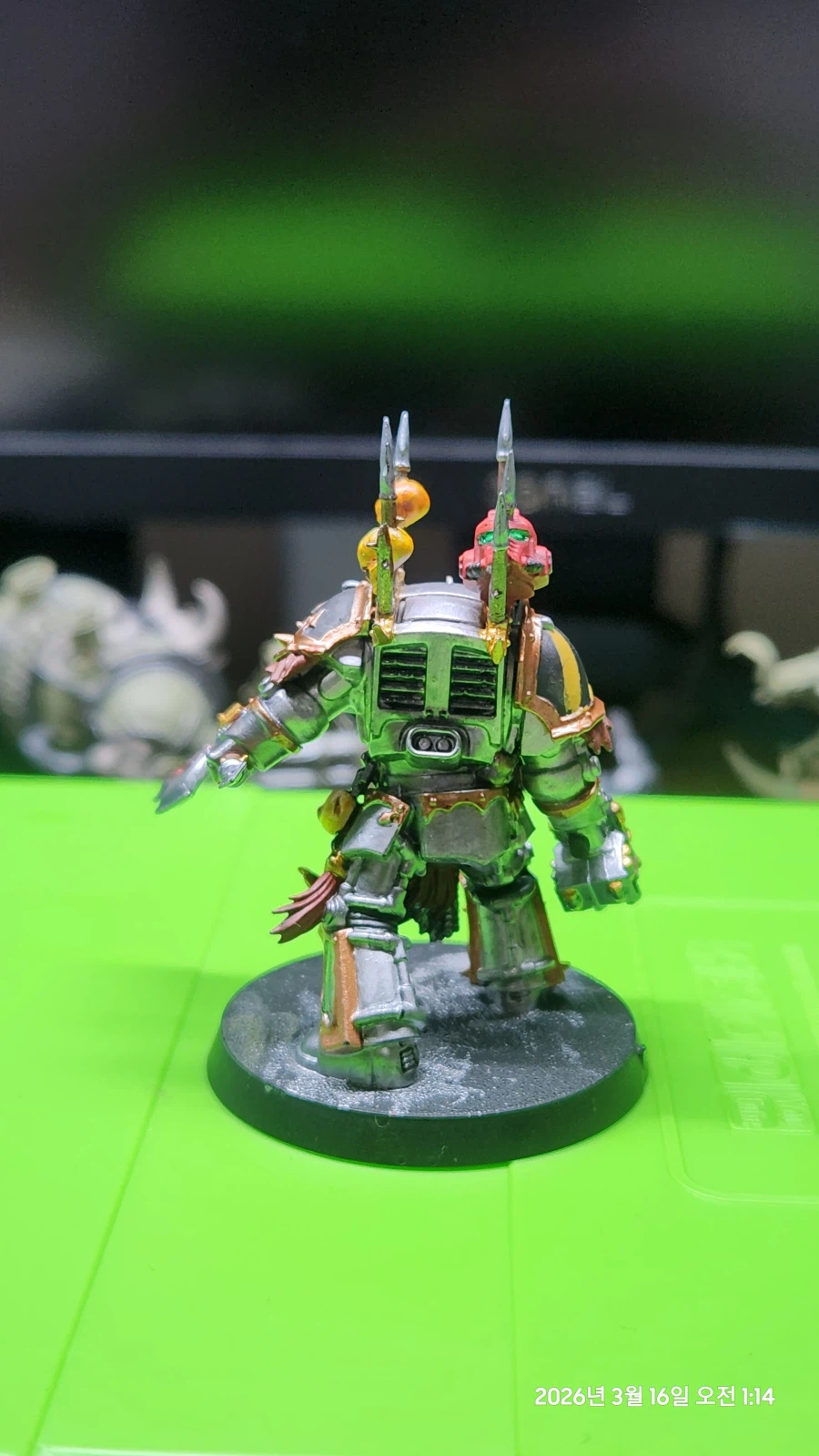 워해머40k)아워 카터미 도색작업물_3.webp