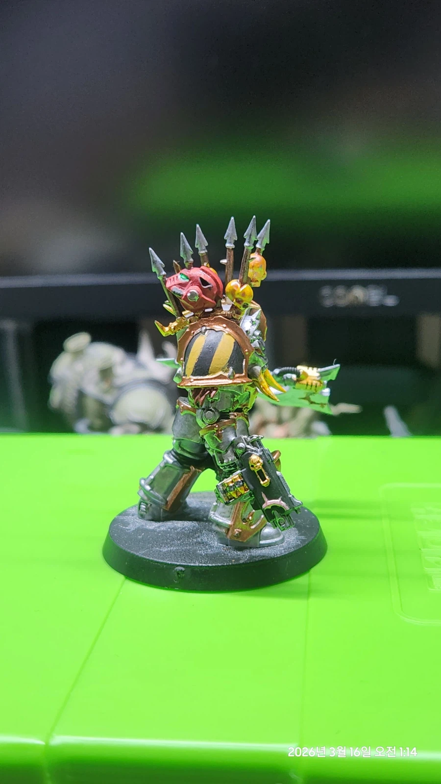 워해머40k)아워 카터미 도색작업물_2.webp