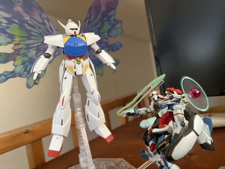 이세계는 없애야한다고….. 건담이 말했어._2.webp