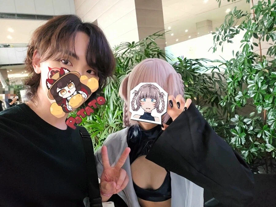 서코를 방문하여 즐기시는 작가님.jpg_6.webp