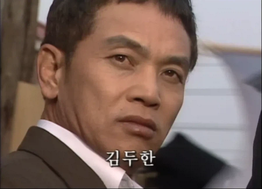 유게 정치룰에서 비껴가는 사람_1.webp