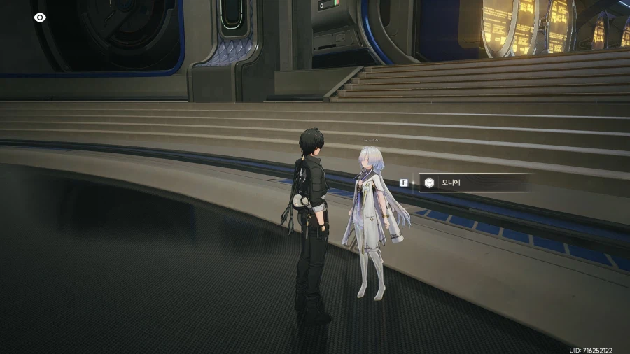 명조)모니에 교순니 성숙한 얼굴과 행동에 안맞게 땅딸막한 게 꼴포네_1.webp