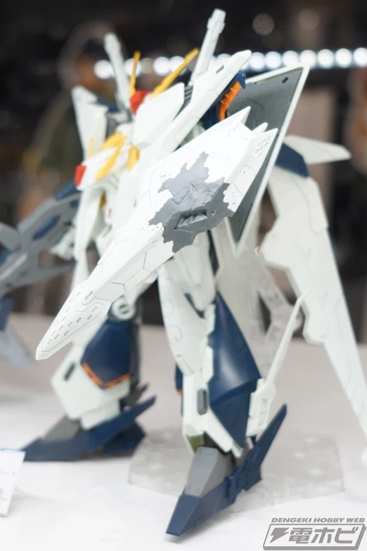 HGUC 1/144 아류제우스 + 양산형 뉴 건담 소체 외 도쿄점 전시 사진 2_11.webp
