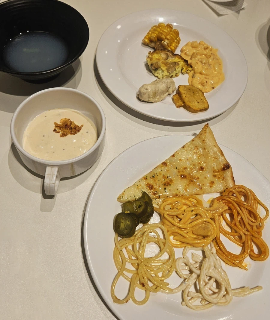 애슐리 런치 먹고 왔습니다._5.webp