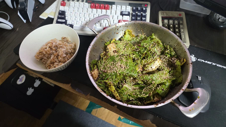 야밤에 배고파서...._2.webp