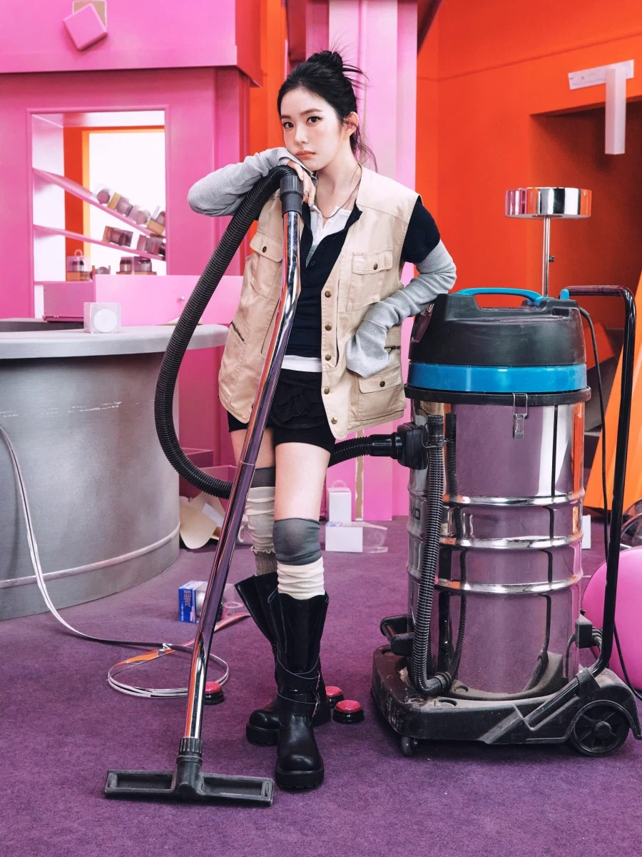 [아이린] IRENE - 'Biggest Fan' 무드 클립 #4_2.webp