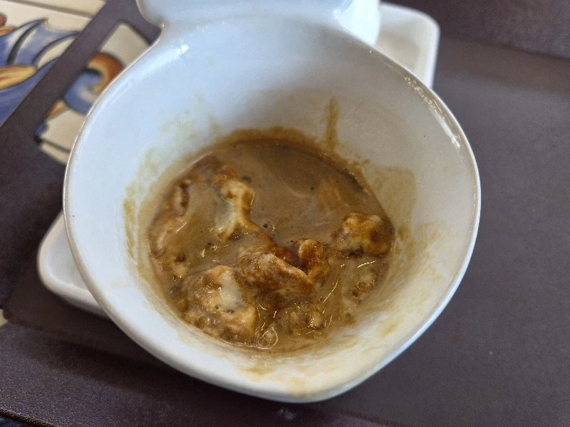 양변기 혀로 핥아버림_2.webp