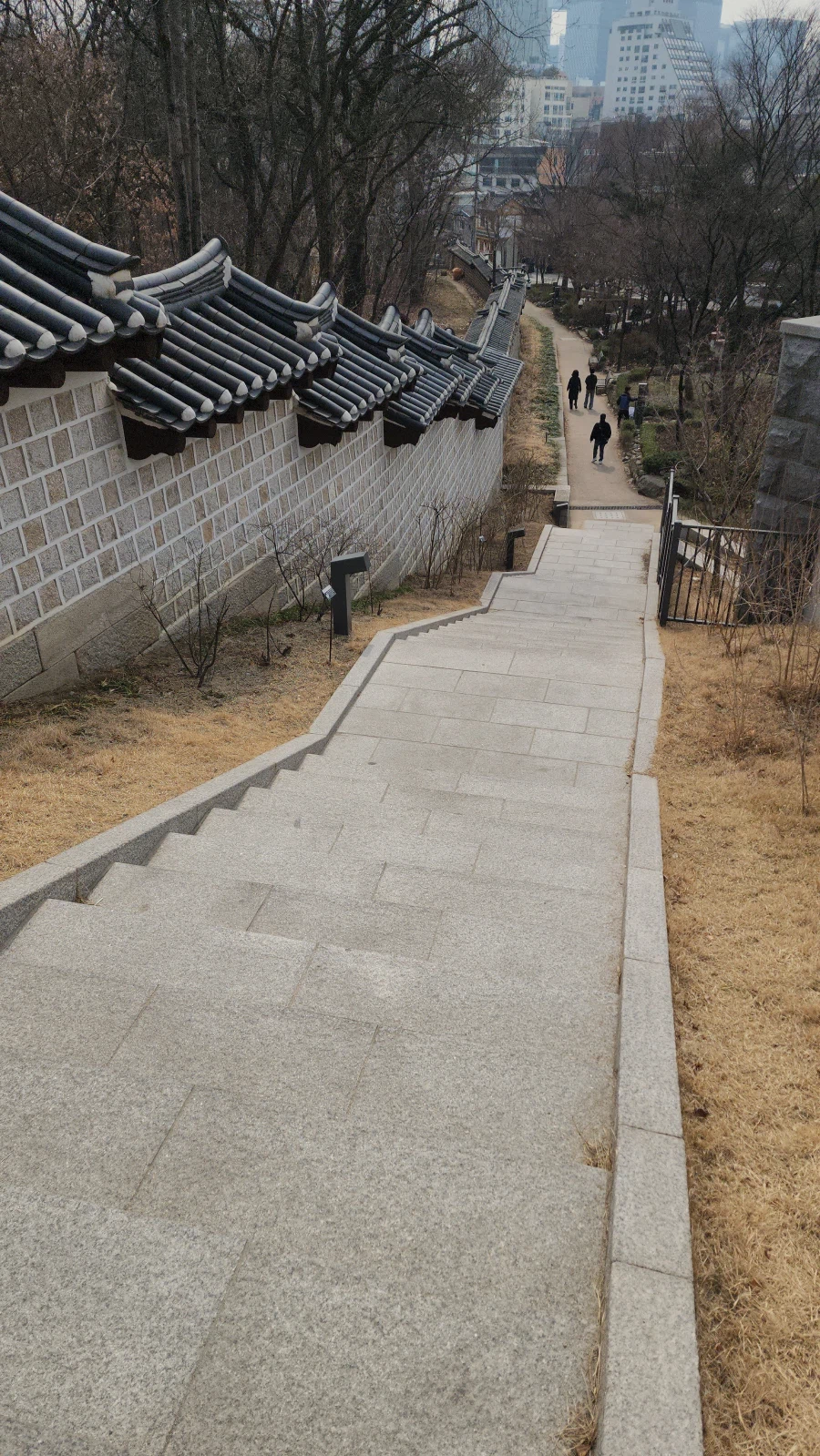 서울 여기저기 전철타고 동네탐방 다닌 영상들입니다~_3.webp