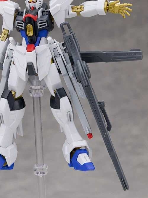 HGCE 1/144 스트라이크 프리덤 건담 2식 해외 리뷰 (스크롤 주의)_44.webp