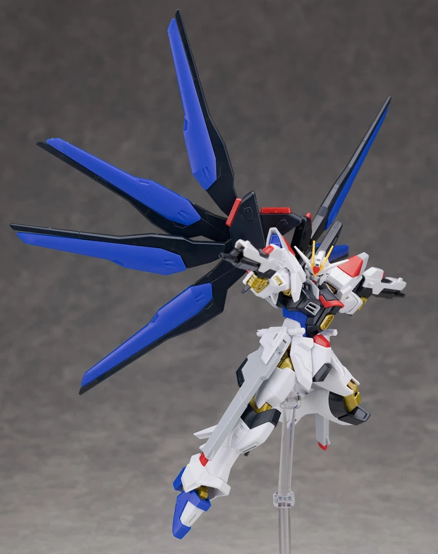 HGCE 1/144 스트라이크 프리덤 건담 2식 해외 리뷰 (스크롤 주의)_76.webp