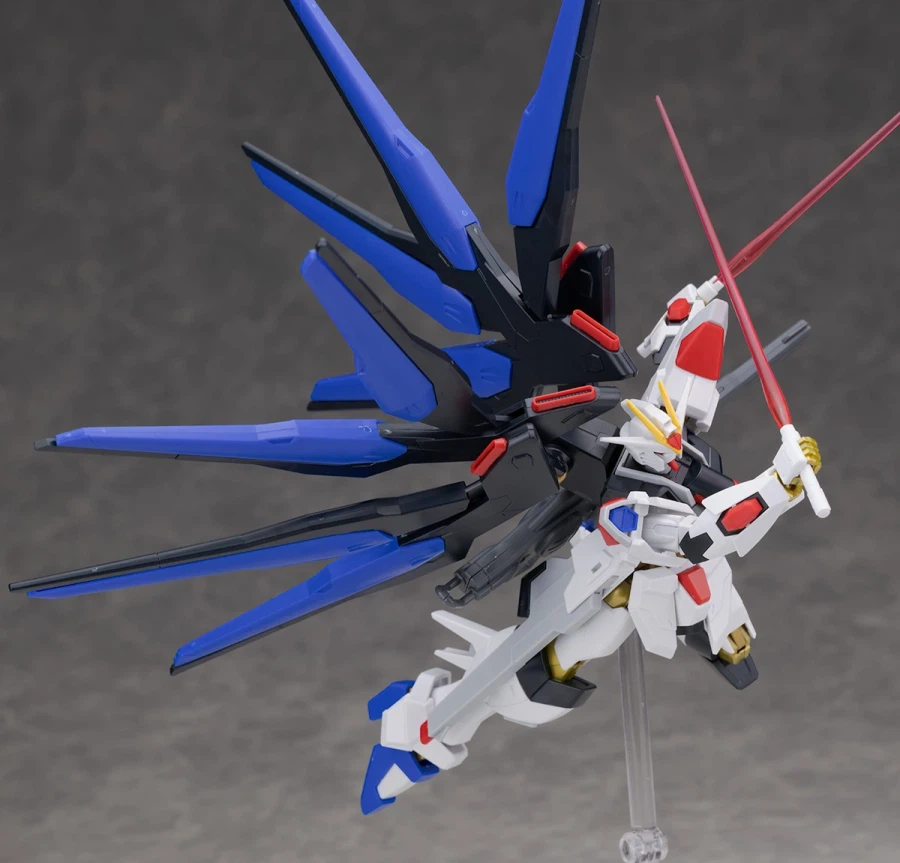 HGCE 1/144 스트라이크 프리덤 건담 2식 해외 리뷰 (스크롤 주의)_89.webp