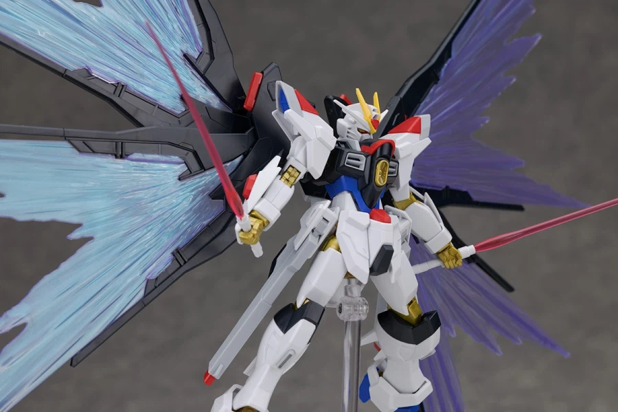 HGCE 1/144 스트라이크 프리덤 건담 2식 해외 리뷰 (스크롤 주의)_108.webp
