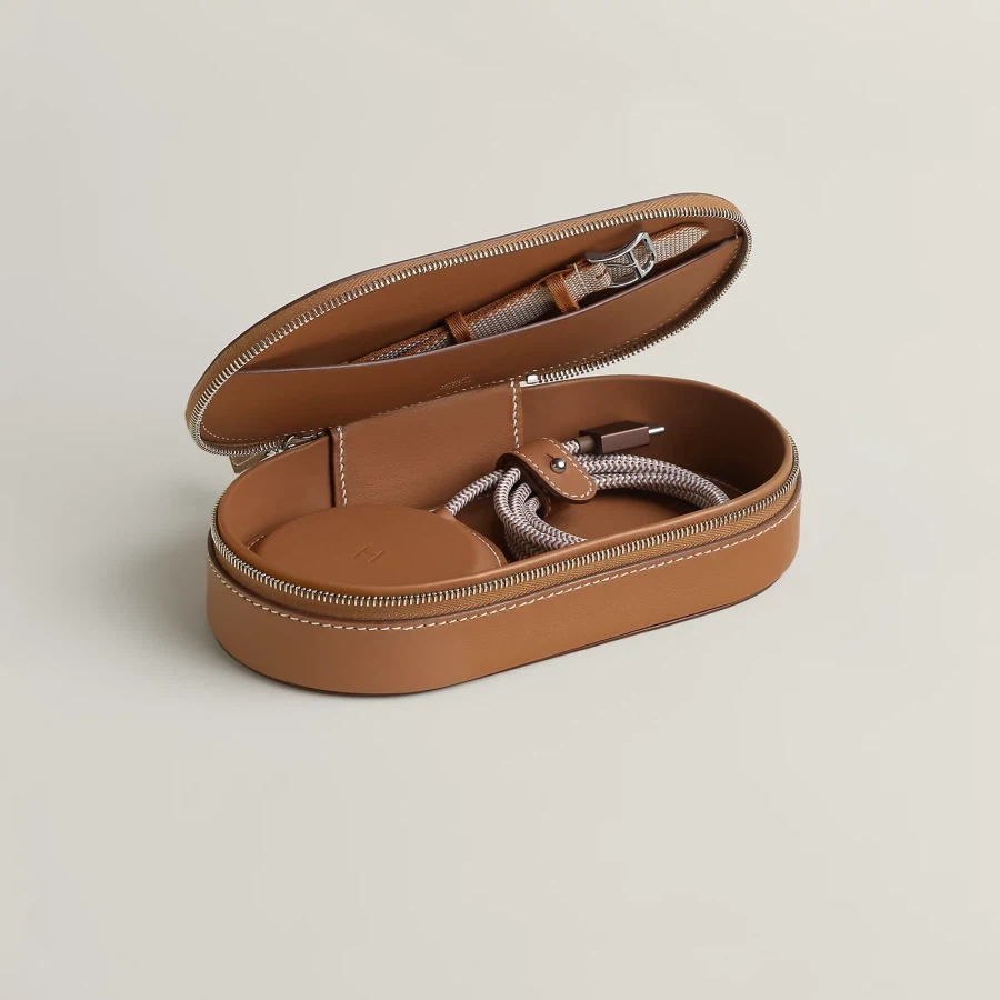 에르메스, 가죽 맥세이프 듀오 충전기 등 공식 발표 (3,725달러 부터)_3.webp