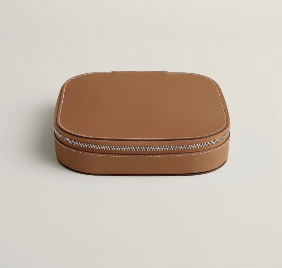 에르메스, 가죽 맥세이프 듀오 충전기 등 공식 발표 (3,725달러 부터)_5.webp