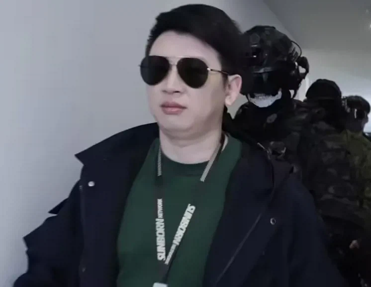 내일 이벤트 때문에 한국에 온 어느 게임사 대표_2.webp