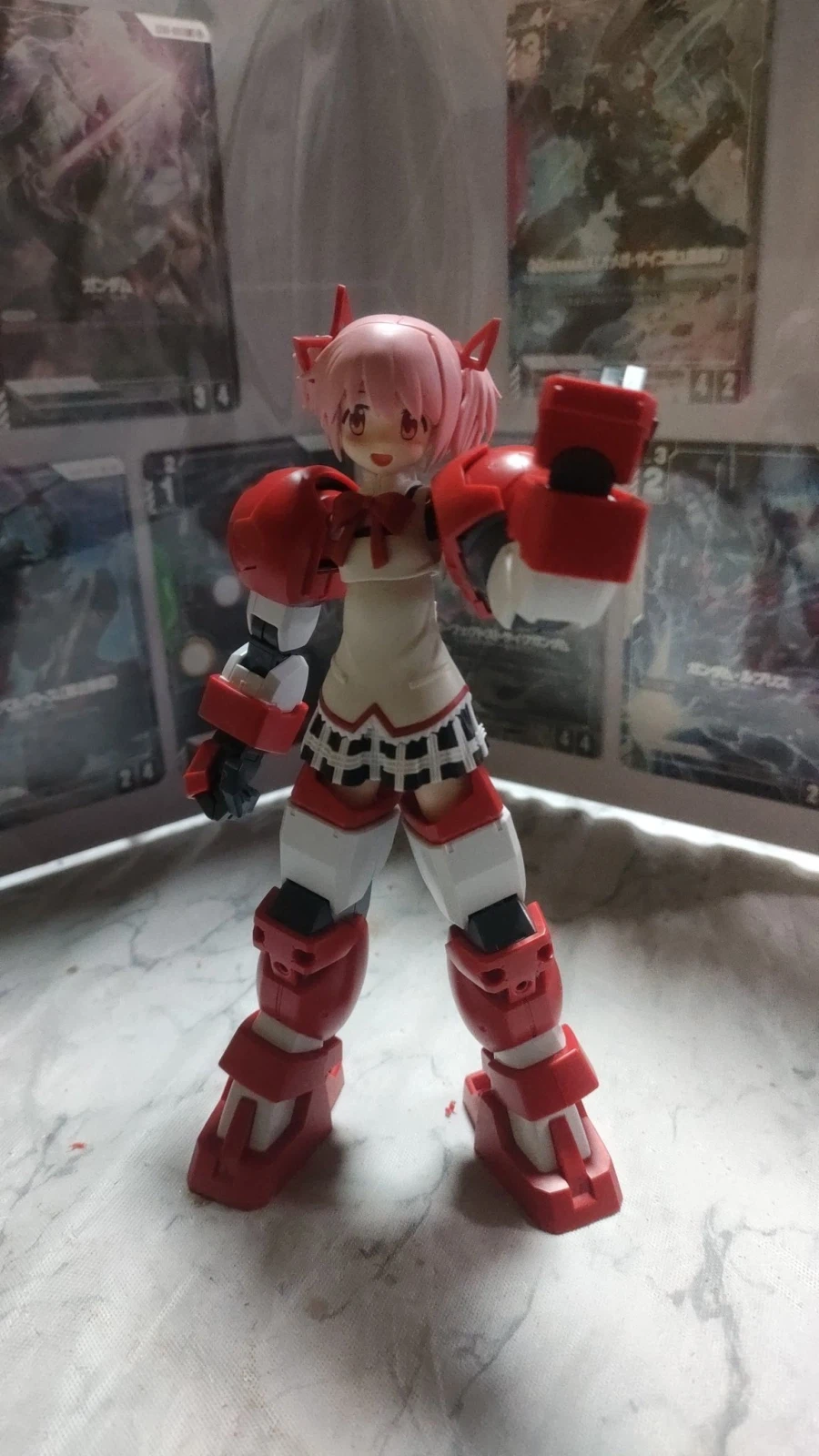 30MP 카나메 마도카 교복 Ver 가조립 + HG 타이터스 조합 사진_9.webp