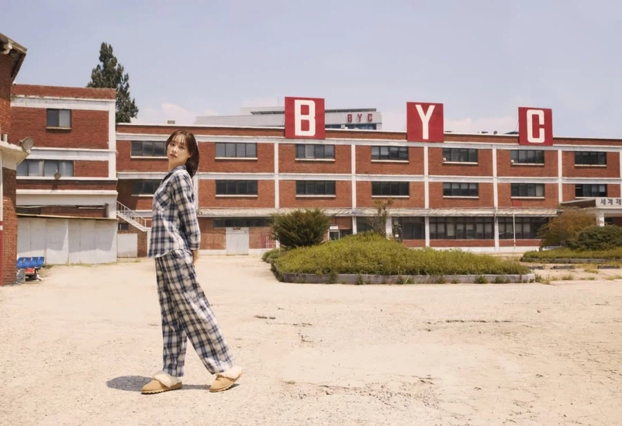 [츄] BYC 광고 촬영 비하인드 : 귀여운 지우 보여줘도 돼?_3.webp