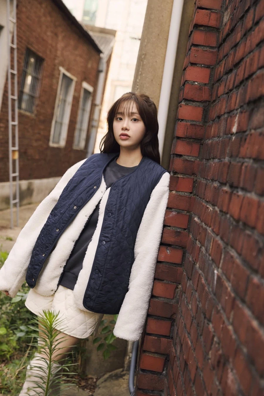 [츄] BYC 광고 촬영 비하인드 : 귀여운 지우 보여줘도 돼?_12.webp