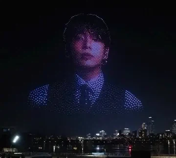 방탄 드론쇼로 보는 기술의 발전.jpg_4.webp