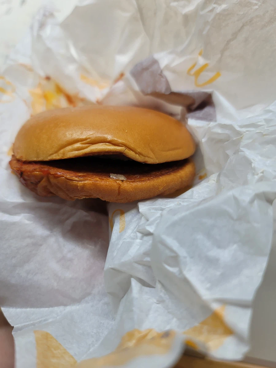 첫 맥도날드 '햄버거' 구매 후기_1.webp