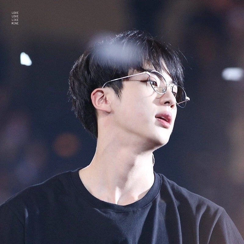 BTS 진 "내 외모는 대한민국 평균 정도"_2.webp