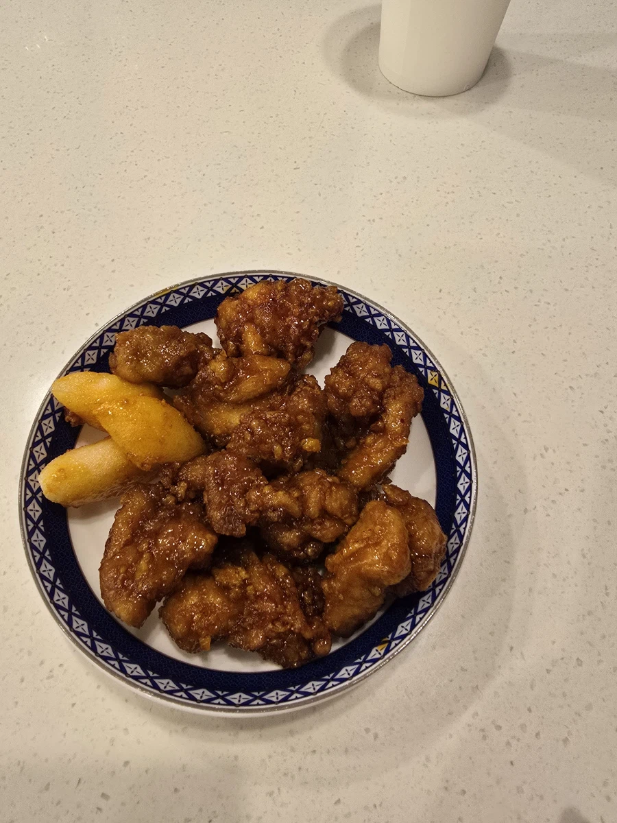 메가커피 컵강정 꽤 괜찮네_1.webp