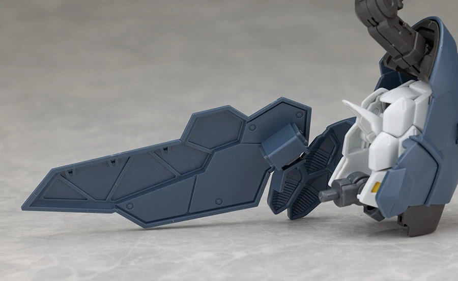 MG 건담 샌드록 EW 아르마딜로 리자드 장비 해외 리뷰 2_27.webp