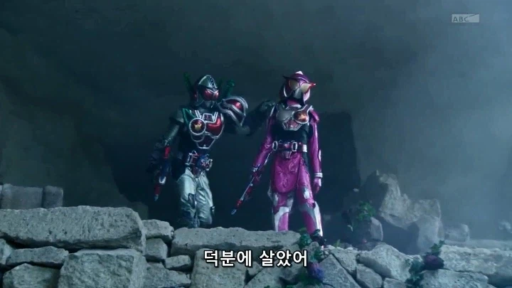 [가면라이더 가이무]의 통수는 세 번 친다_32.webp