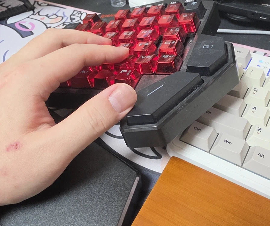 나는 인체공학적 스플릿 키보드가 가지고 싶었고 돈은 없었고_7.webp