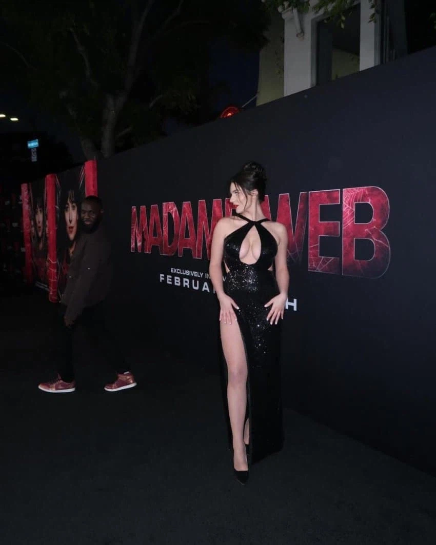 영화 마담웹이 스토리 대신 남기고 간 것_8.webp