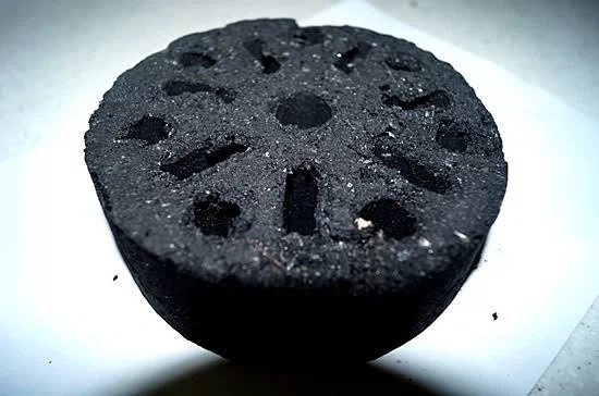 번개탄 생각해보니 이름 좀 멋지지 않음?_1.webp