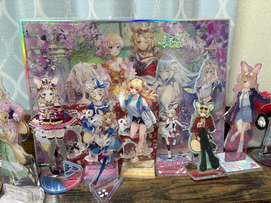 근데 아크릴사는거랑 피규어 사는건 큰 차이가 존재함_1.webp