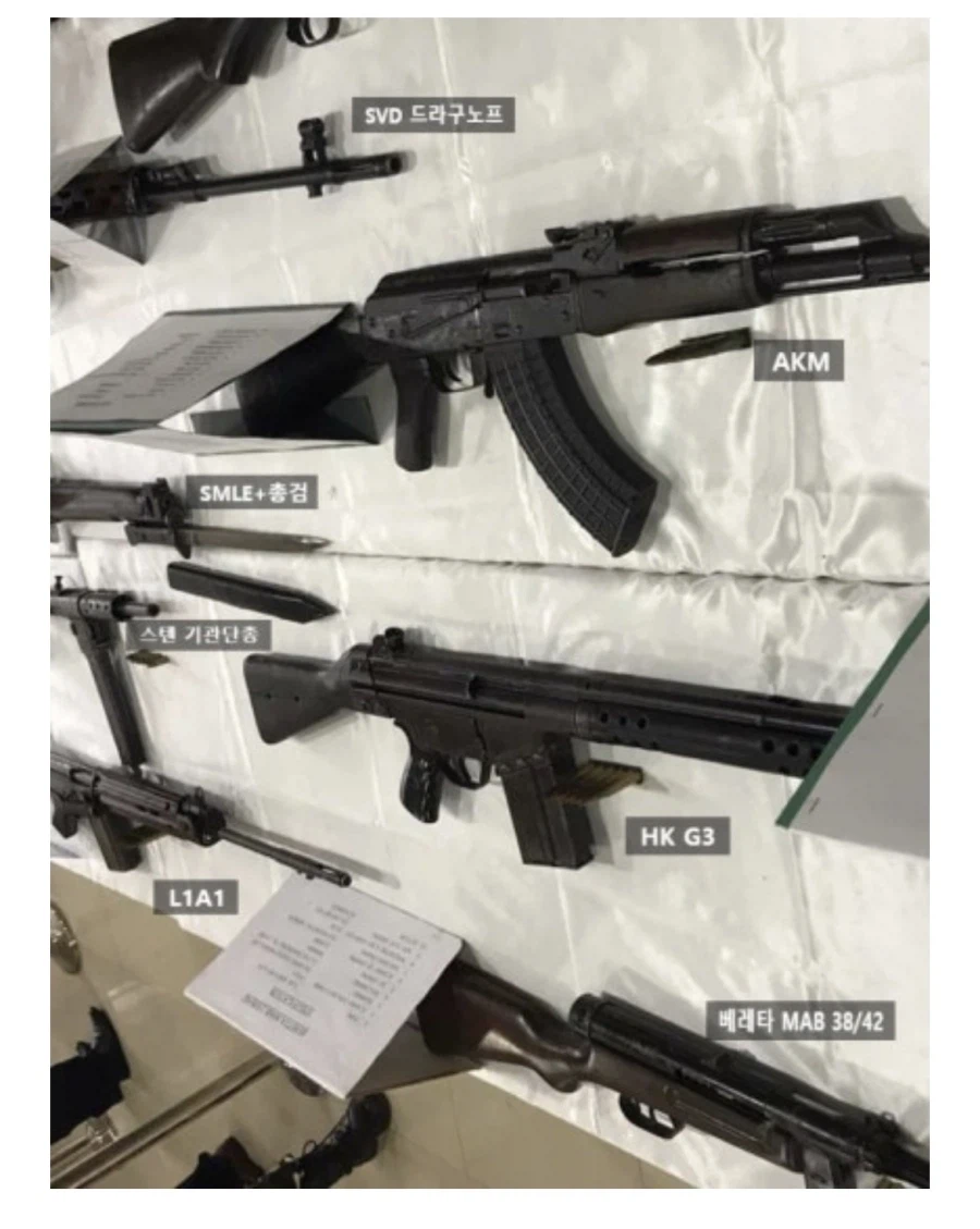 인도 경찰들이 무기 안들고 다니는 이유.jpg_9.webp