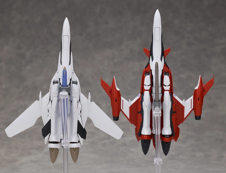 HG 1/100 VF-25F 메사이어 발키리 사오토메 알토 기 DX 해외 리뷰_126.webp