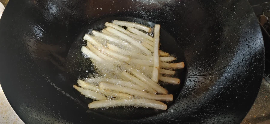 감튀와 함박_2.webp