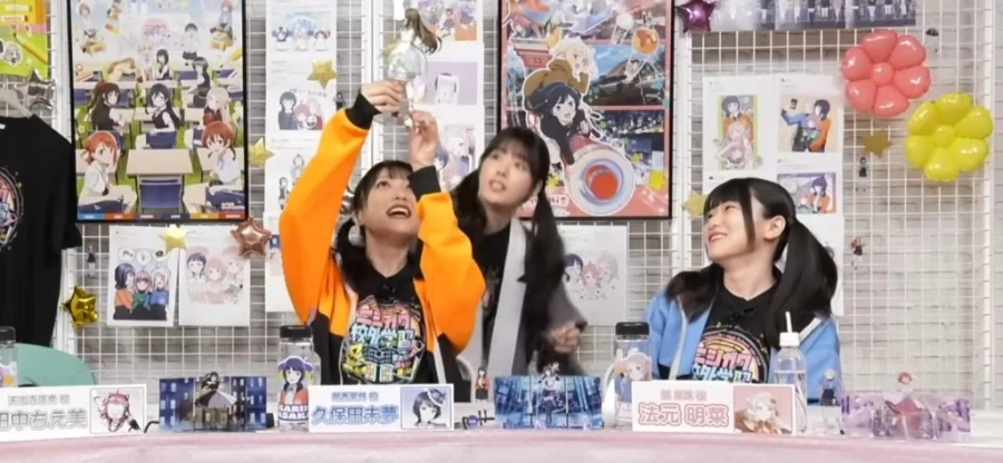 성우들이 자신 작품 캐릭 피규어 나올때마다 확인하는것..._14.webp