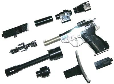 "우리 아빠가 학교에 트랜스포머 장난감 가져갔다가 경찰 온 적 있음 ㅋ"_2.webp